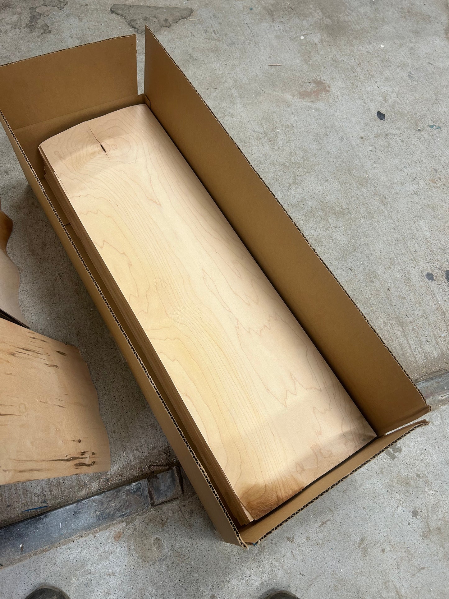Over stocked Veneer, cracked, rippled, large holes, other factory defects. 60 pcs