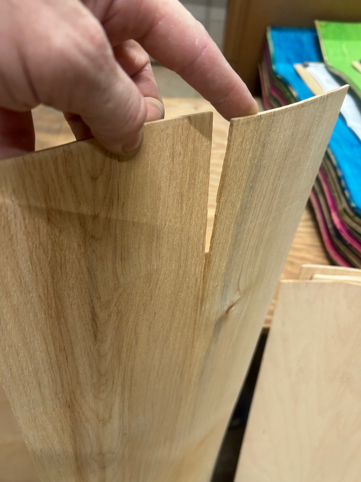 Over stocked Veneer, cracked, rippled, large holes, other factory defects. 60 pcs